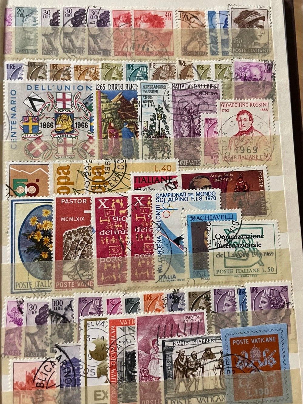 Vintage International Postal Stamps Collection 1865-1965 (almost 600 pcs)